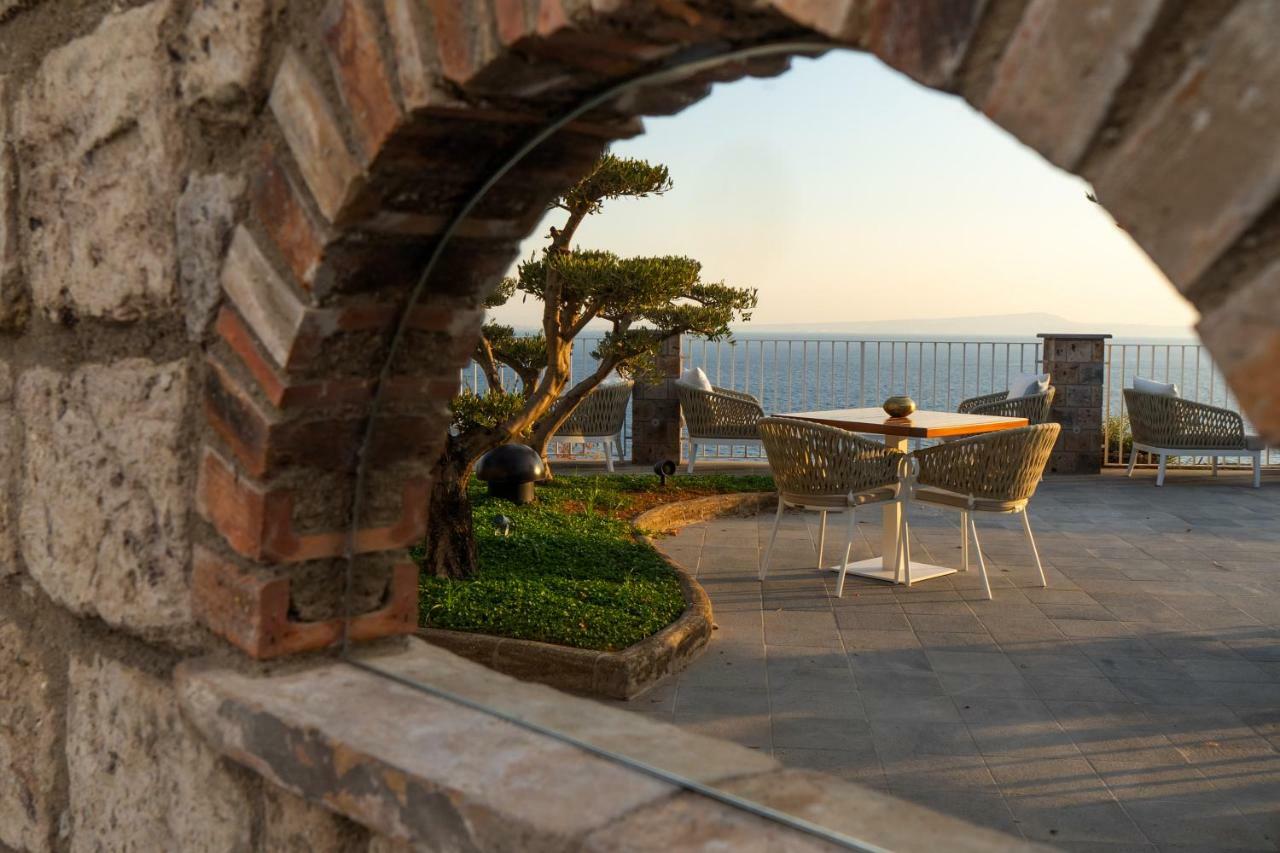 Hotel Lorelei Londres Sorrento Eksteriør bilde